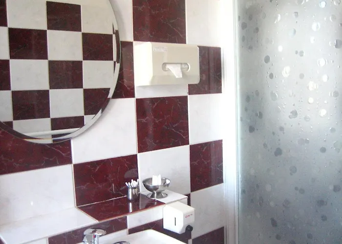 招待所 Penzion4you-lucenec