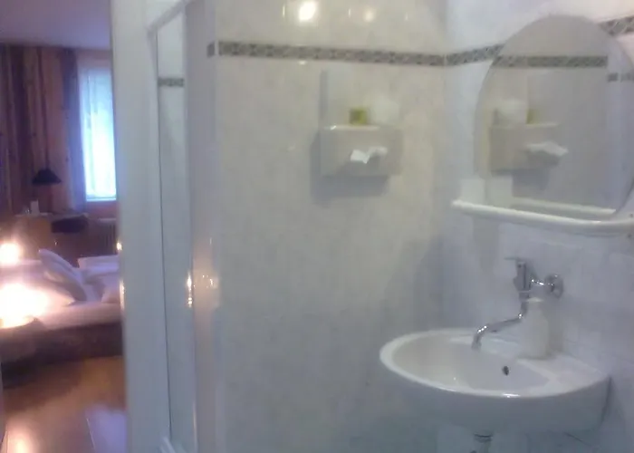 招待所 Penzion4you-lucenec 2*